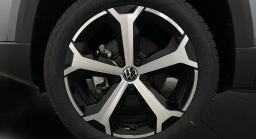 Volkswagen Taos SEL 4MOTION 2026