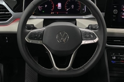 Volkswagen Taos SEL 4MOTION 2026