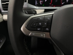 Volkswagen Taos SEL 4MOTION 2026