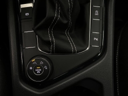 Volkswagen Taos SEL 4MOTION 2026