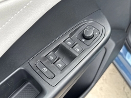Volkswagen Taos SEL 4MOTION 2026