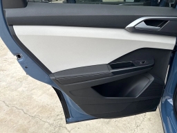 Volkswagen Taos SEL 4MOTION 2026