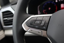 Volkswagen Taos SEL 4MOTION 2025