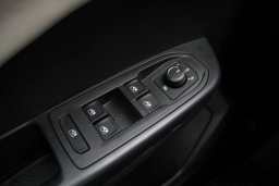 Volkswagen Taos SEL 4MOTION 2025