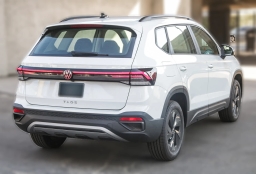 Volkswagen Taos S FWD 2025