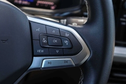 Volkswagen Taos S FWD 2025