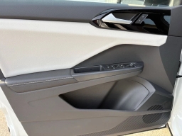 Volkswagen Taos S FWD 2025