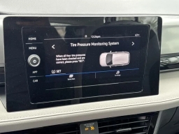 Volkswagen Taos S FWD 2026