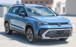 Volkswagen Taos S FWD 2025