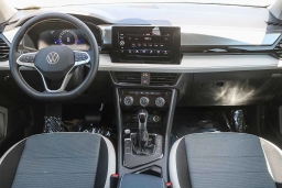 Volkswagen Taos S FWD 2025