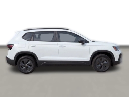 Volkswagen Taos S FWD 2026