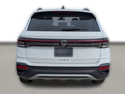 Volkswagen Taos S FWD 2026