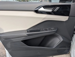 Volkswagen Taos S FWD 2026