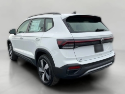 Volkswagen Taos S 4MOTION 2026