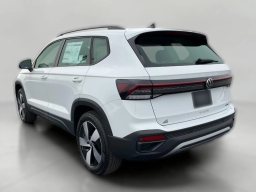 Volkswagen Taos S 4MOTION 2026