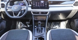 Volkswagen Taos SE FWD 2025