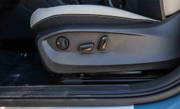 Volkswagen Taos SE FWD 2025