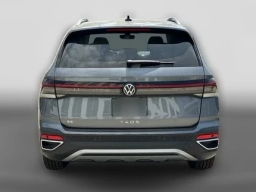 Volkswagen Taos SE FWD 2026