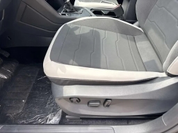 Volkswagen Taos SE FWD 2026