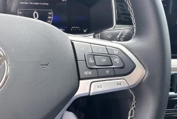 Volkswagen Taos SE FWD 2026