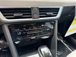 Volkswagen Taos SE FWD 2026