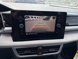 Volkswagen Taos SE FWD 2026