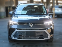 Volkswagen Taos SE FWD 2025