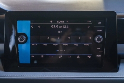 Volkswagen Taos SE FWD 2025