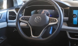 Volkswagen Taos SE FWD 2025