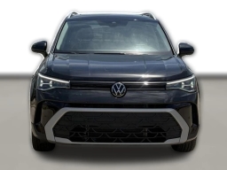 Volkswagen Taos SE FWD 2025