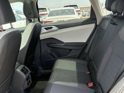 Volkswagen Taos SE FWD 2025
