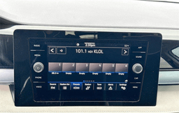 Volkswagen Taos SE FWD 2025