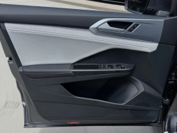 Volkswagen Taos SE FWD 2026