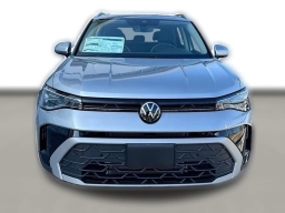 Volkswagen Taos SE FWD 2025