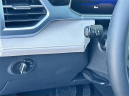 Volkswagen Taos SE FWD 2025