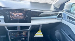 Volkswagen Taos SE FWD 2025