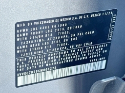 Volkswagen Taos SE FWD 2025
