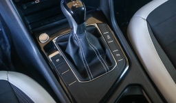 Volkswagen Taos SE FWD 2025