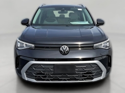 Volkswagen Taos SE FWD 2026