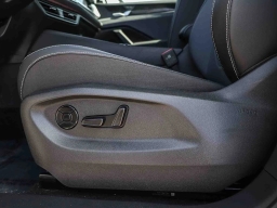 Volkswagen Tiguan SE 2.0T 4MOTION 2025