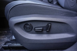 Volkswagen Tiguan SE FWD 2026