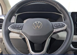 Volkswagen Taos SE FWD 2026
