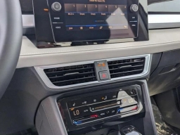 Volkswagen Taos SE FWD 2026