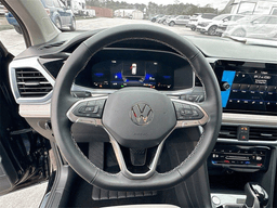 Volkswagen Taos SE FWD 2025