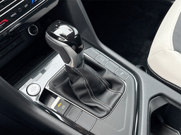 Volkswagen Taos SE FWD 2025