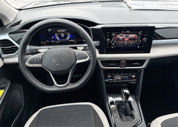 Volkswagen Taos SE FWD 2025