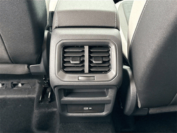Volkswagen Taos SE FWD 2025