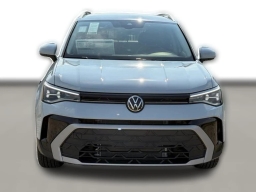 Volkswagen Taos SE FWD 2025