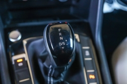 Volkswagen Taos SE FWD 2025