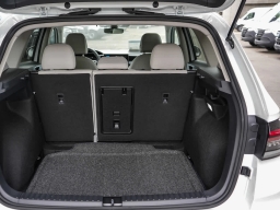 Volkswagen Taos SE FWD 2026